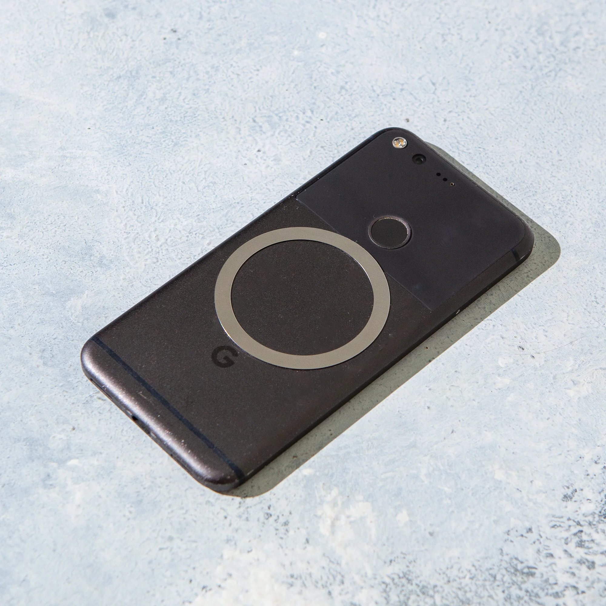 Magnetic Stickers for Non-MagSafe Phones (Set of 2) - Image 3