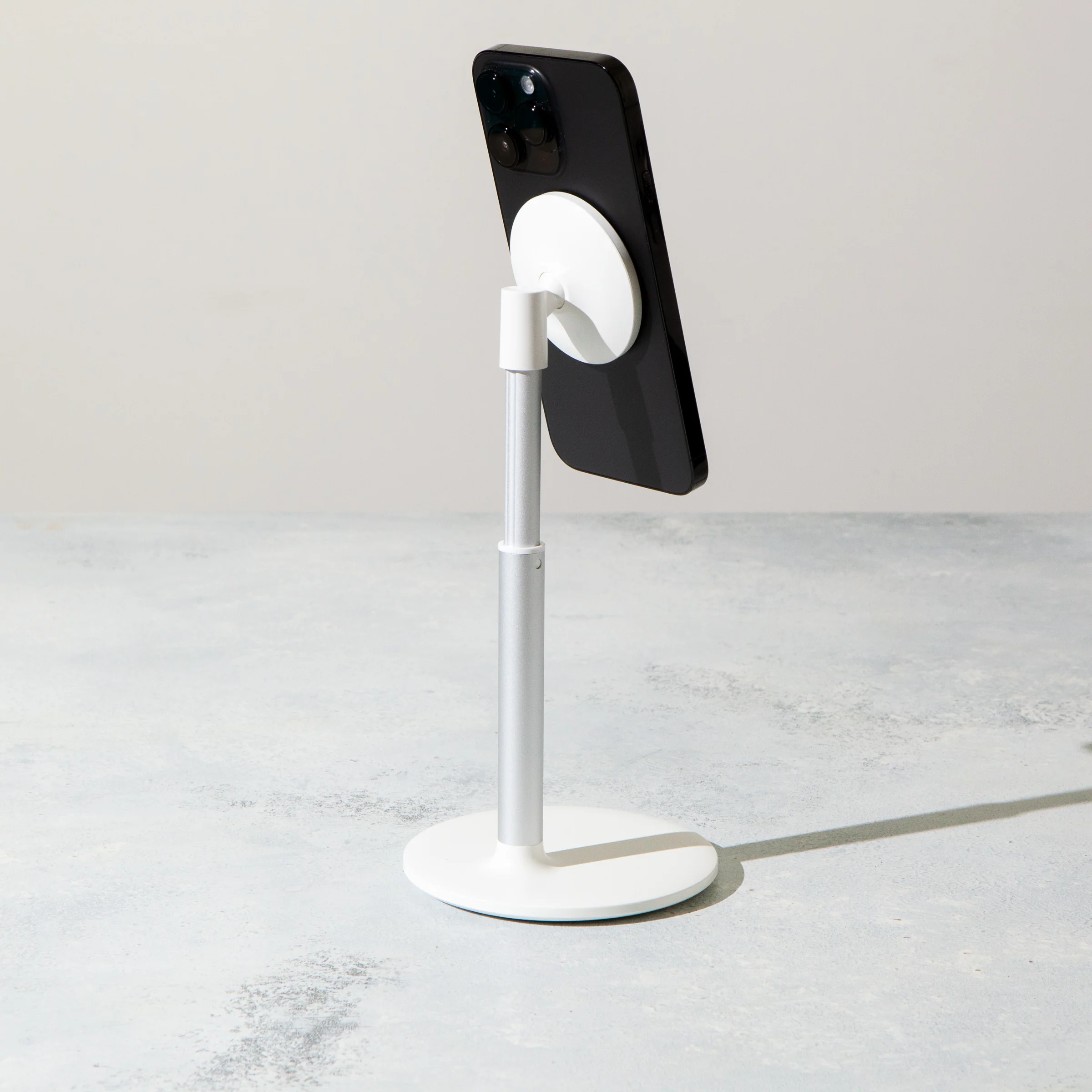 Magnetic Desktop Phone Stand - Image 3